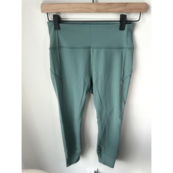 Lululemon In Movement 7/8 Tight *Everlux 25" Size 6 Green - Picture 5 of 8